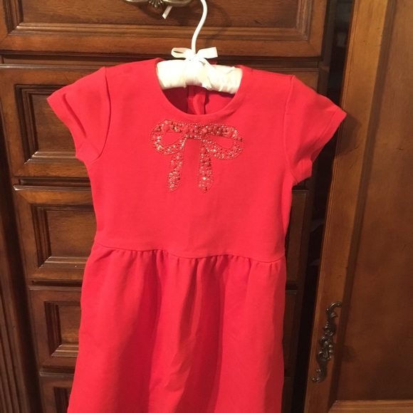 Red pointe knit dress with sparkly bow - Picture 2 of 4